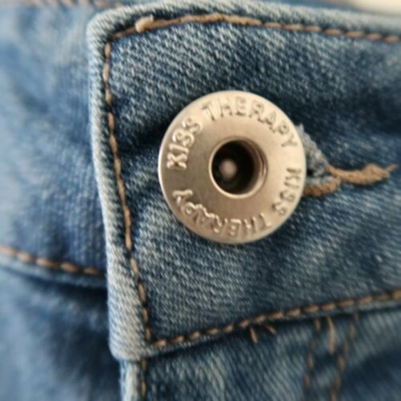 Denim Jean Shorts Women's Cutt Off Kiss Therapy Size 8 Embellished - Picture 5 of 8